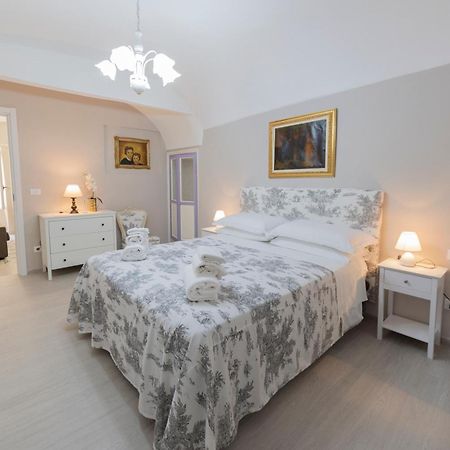 Menotti Holiday House Sanremo Esterno foto