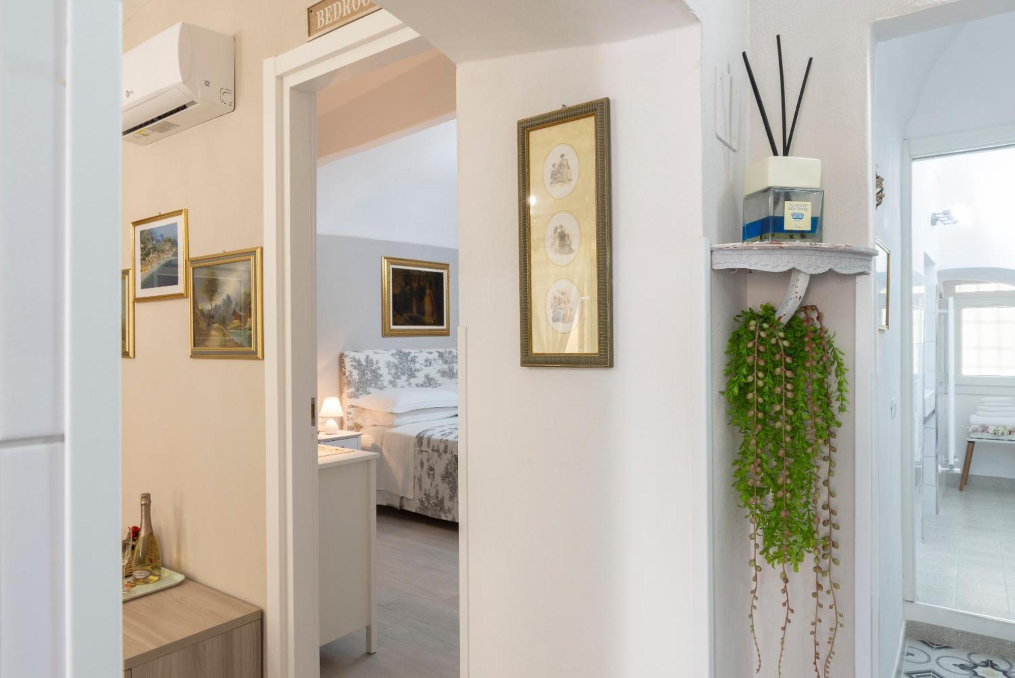 Menotti Holiday House Sanremo Esterno foto
