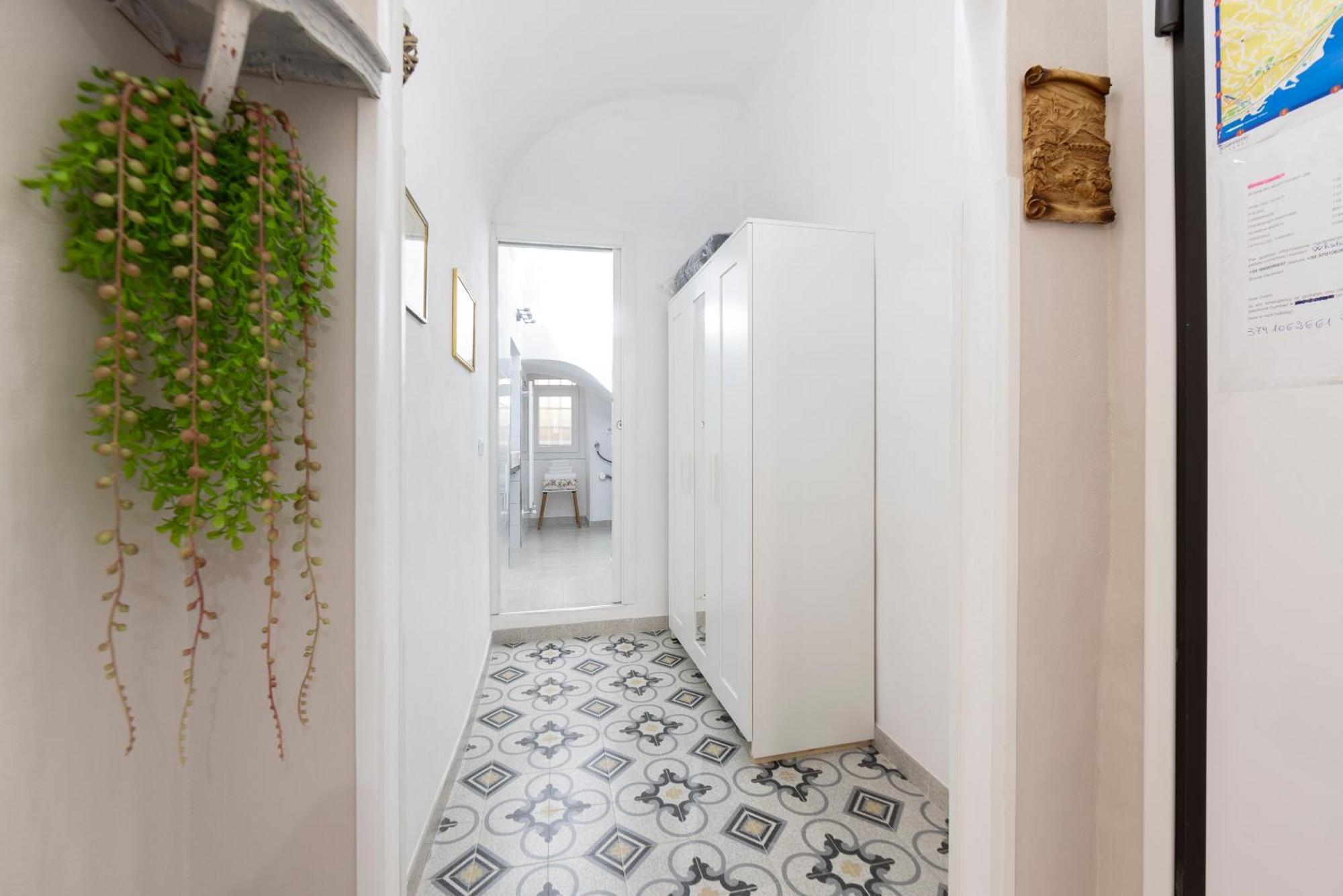 Menotti Holiday House Sanremo Esterno foto